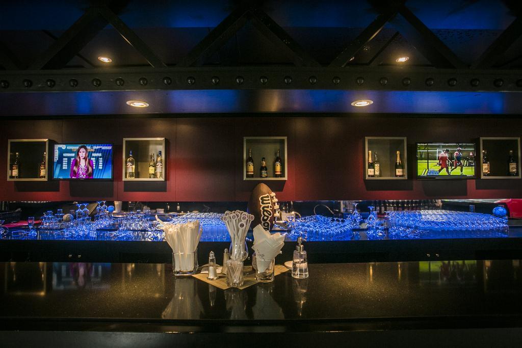 Majestic Elegance (adults Only)